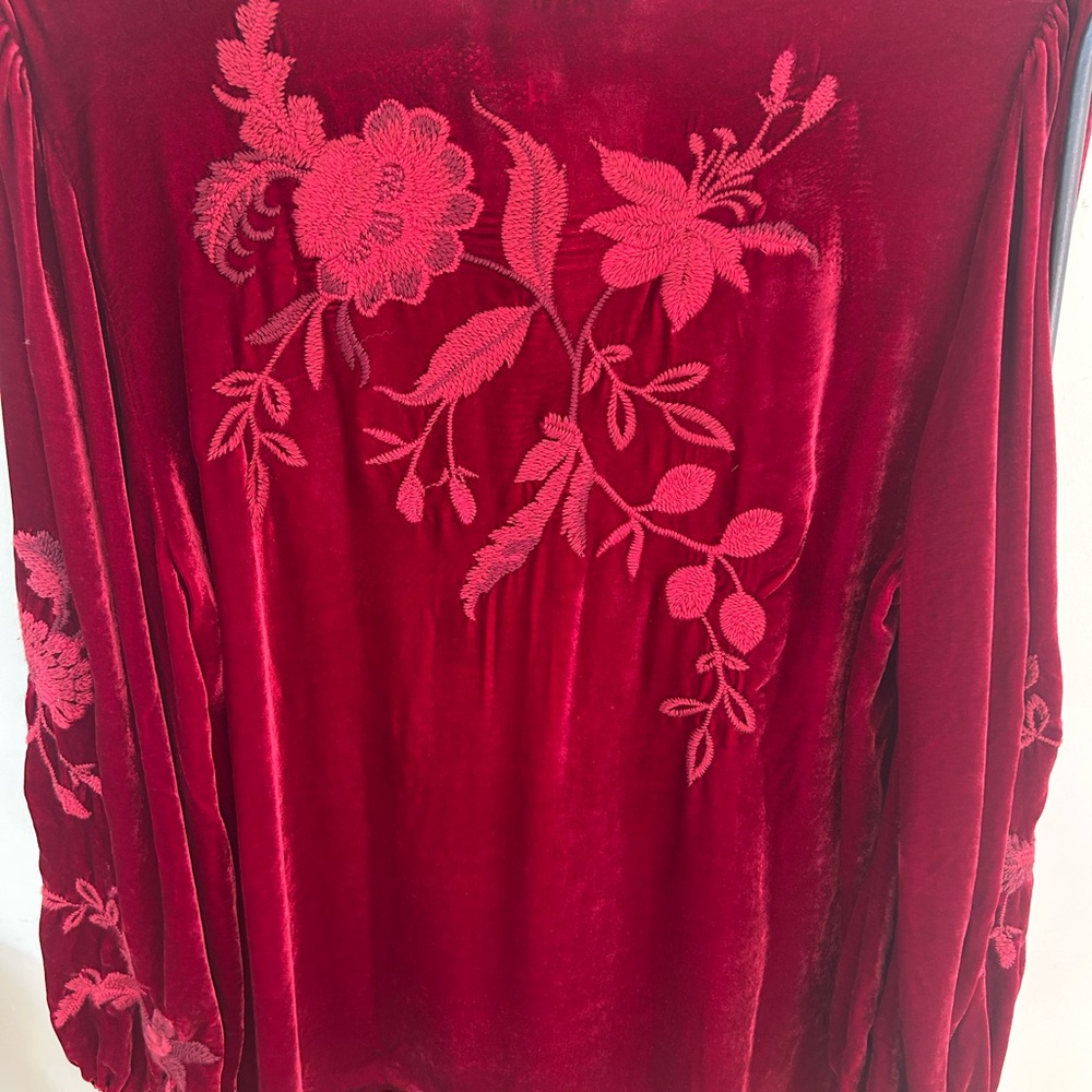 Johnny Was Scarlet Velvet Top Large - Picture 6 of 7